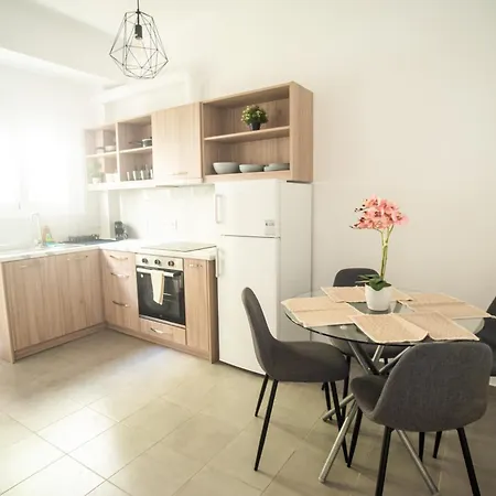 Explore Greece From Centre Apartment